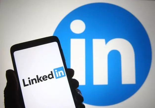 LinkedIn собирает данные для обучения ИИ  Никого не спросив