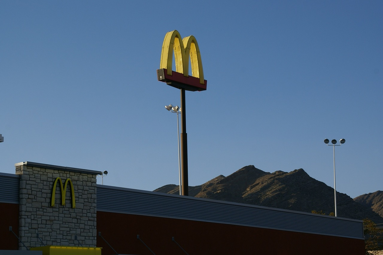 <i>McDonald</i>'<i>s </i>взломали хакеры и украли коммерческую информацию