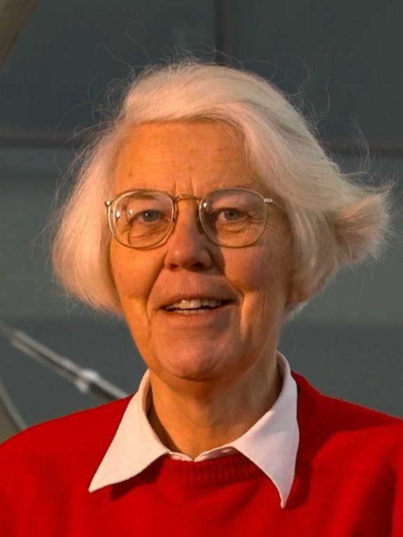 26 августа 1935 года родилась Карен Спарк Джонс, британский ученый в области информатики