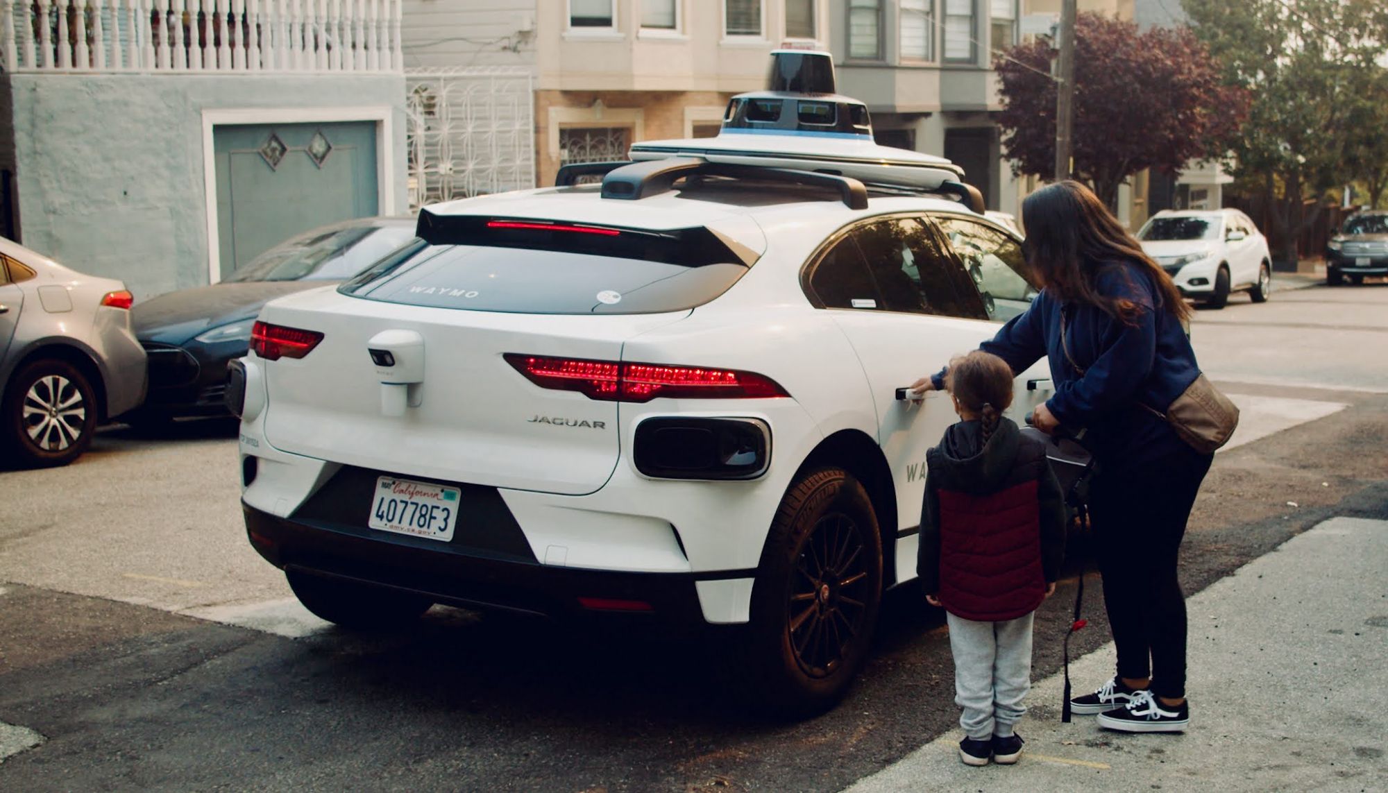 Компания <i>Waymo </i>тестирует беспилотные такси в Сан-Франциско