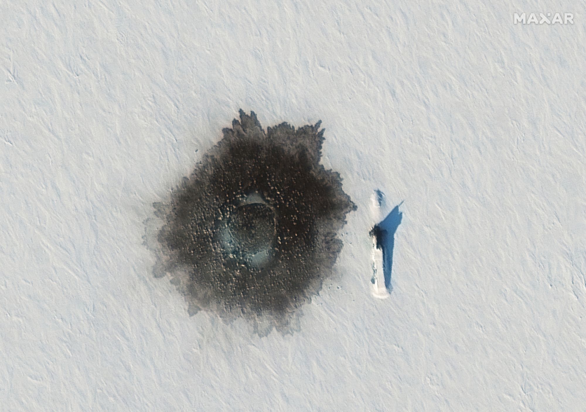 Атомная субмарина проекта «Дельфин» в Северном Ледовитом океане. Снимок в видимом диапазоне