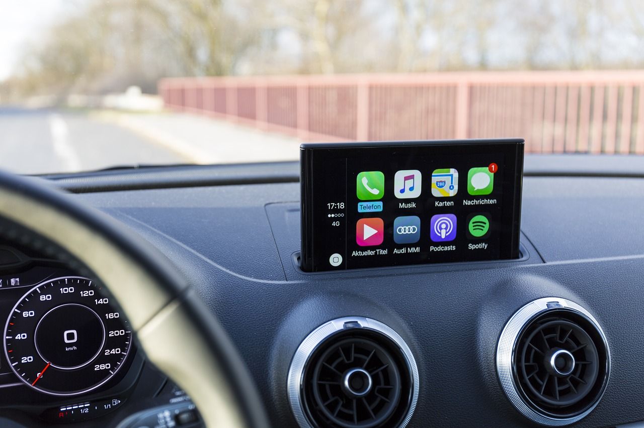 <i>Apple </i>готовит замену системе <i>CarPlay</i>