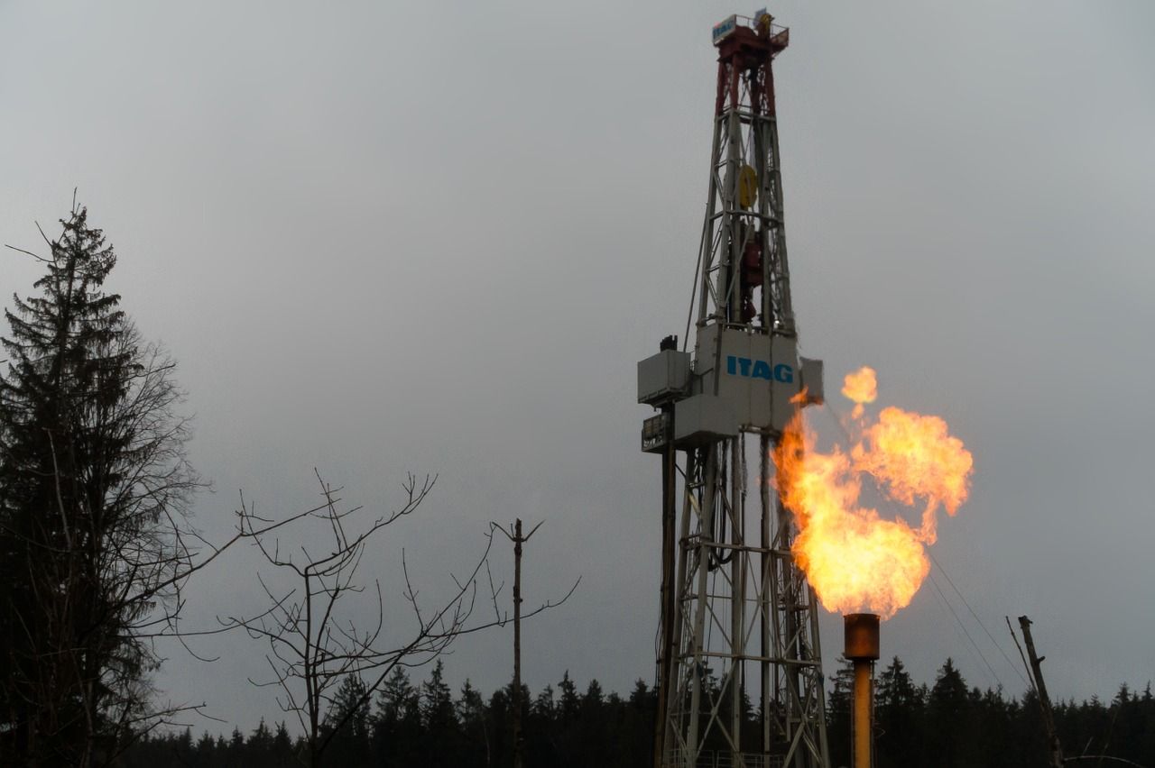 Попутный газ от добычи нефти может быть использован для майнинга
