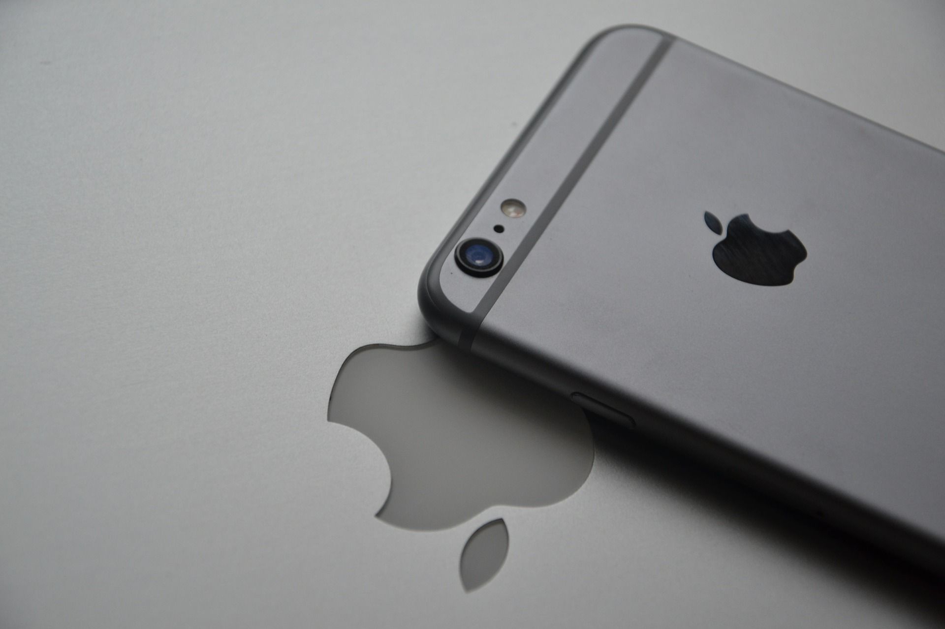 Федеральная антимонопольная служба завела новое дело против <i>Apple</i>
