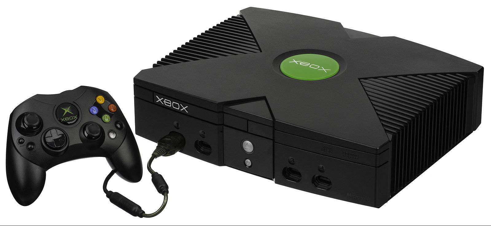 15 ноября 2001 года вышла первая игровая приставка <i>Xbox</i>