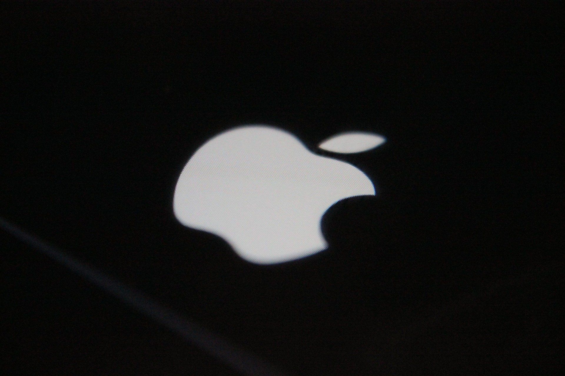 <i>Apple </i>выпустит собственную гарнитуру дополненной реальности