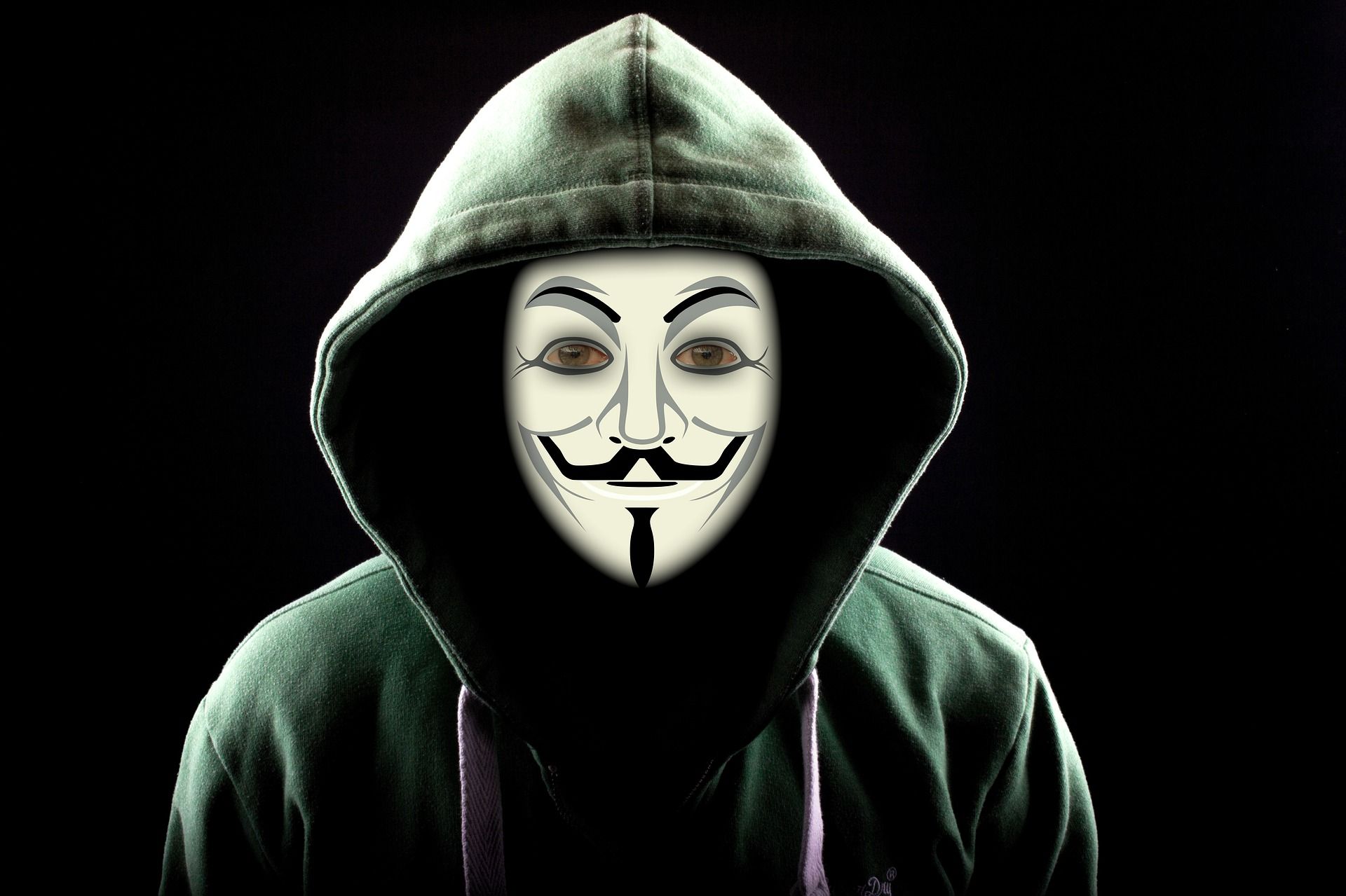<i>Anonymous </i>взломал российские камеры видеонаблюдения