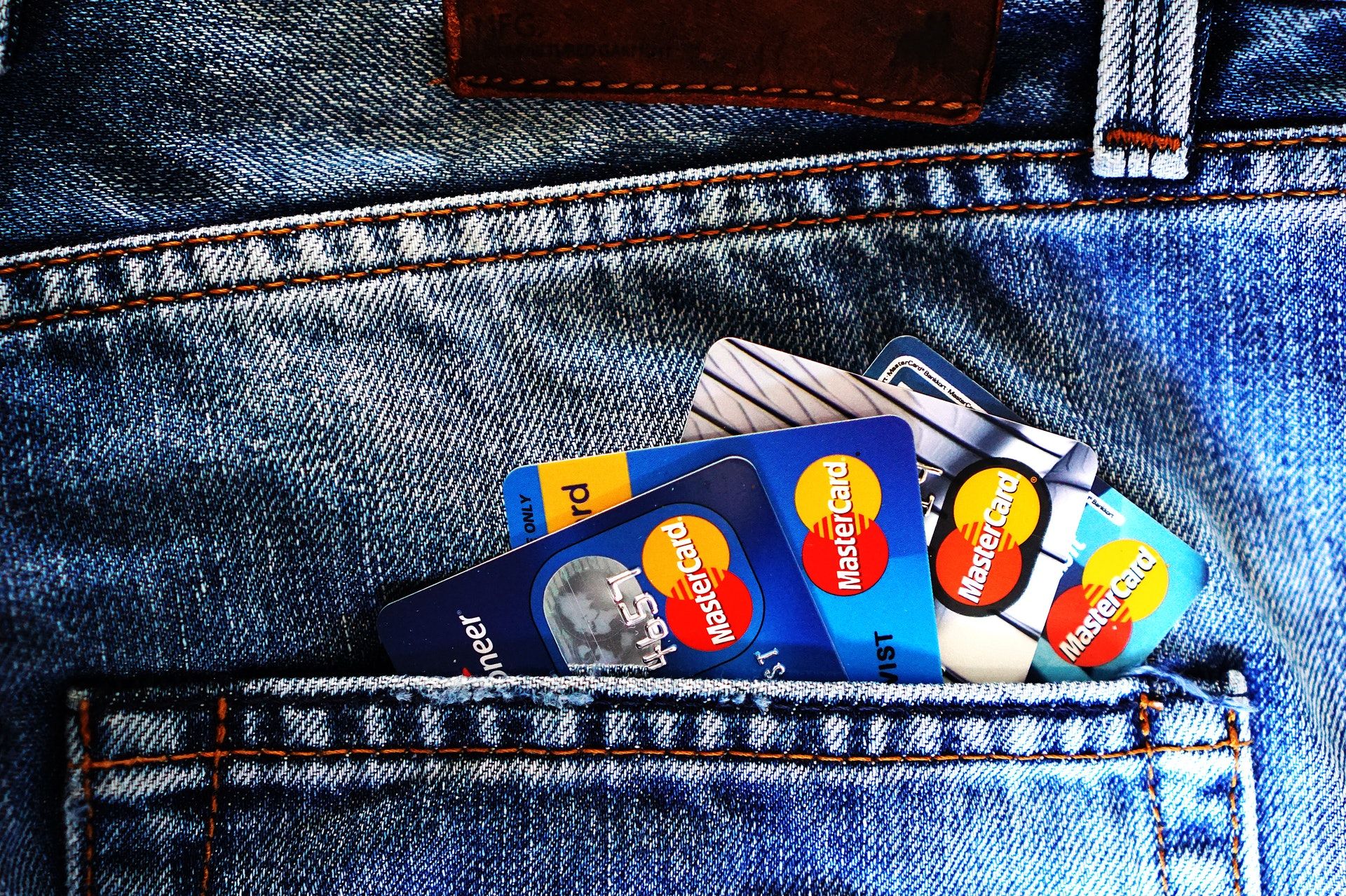 <i>MasterCard </i>выпустит первую криптовалютную карту
