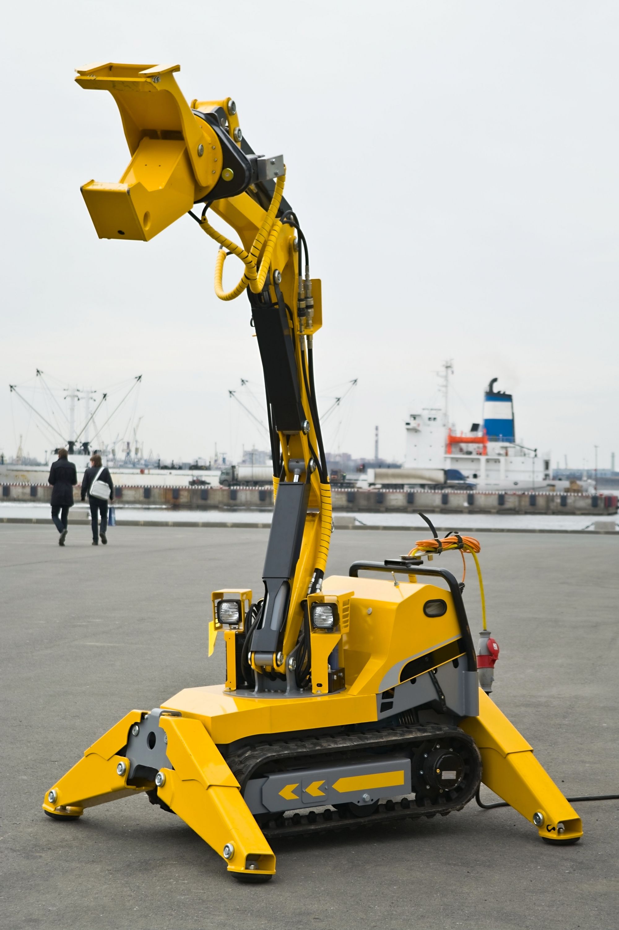 Строительная роботизированная система Р-070А для демонтажных и аварийно-спасательных работ