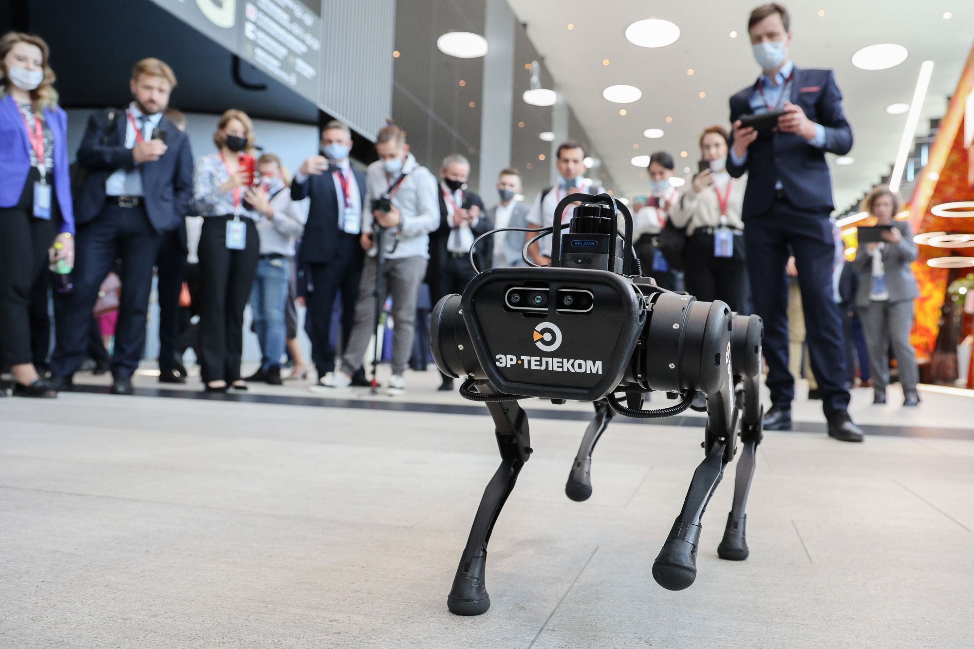 Робот-­собака от «ЭР-Телеком»