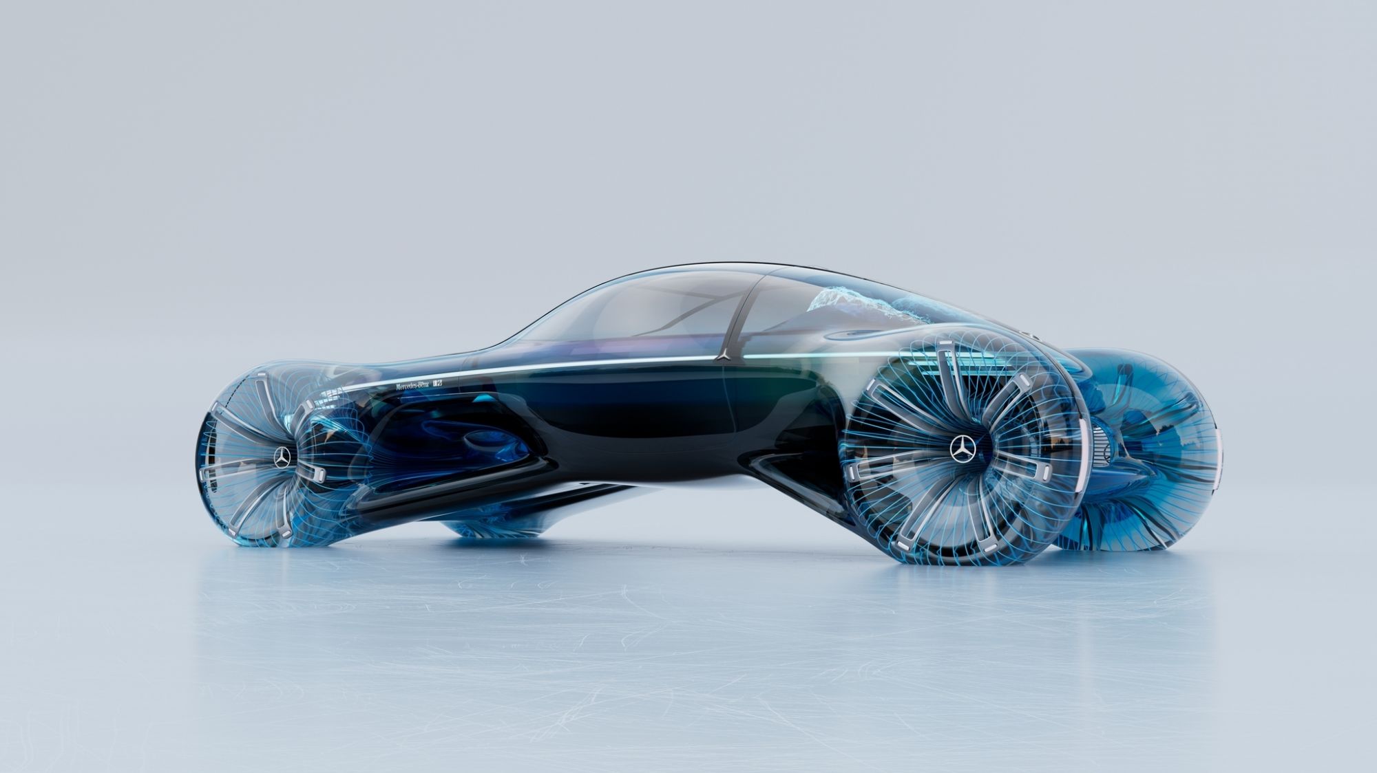 <i>Mercedes-Benz </i>представил виртуальную машину