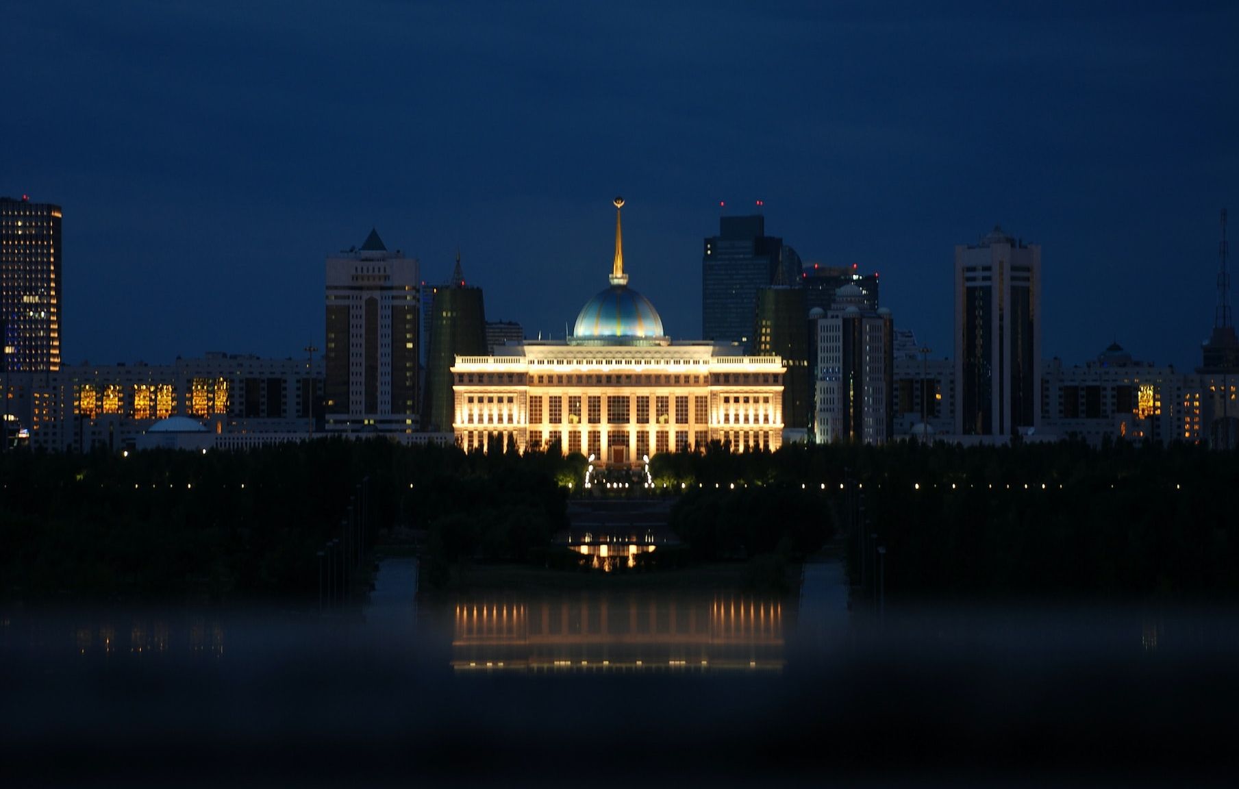 США разрешили казахским банкам обслуживать карты «Мир»