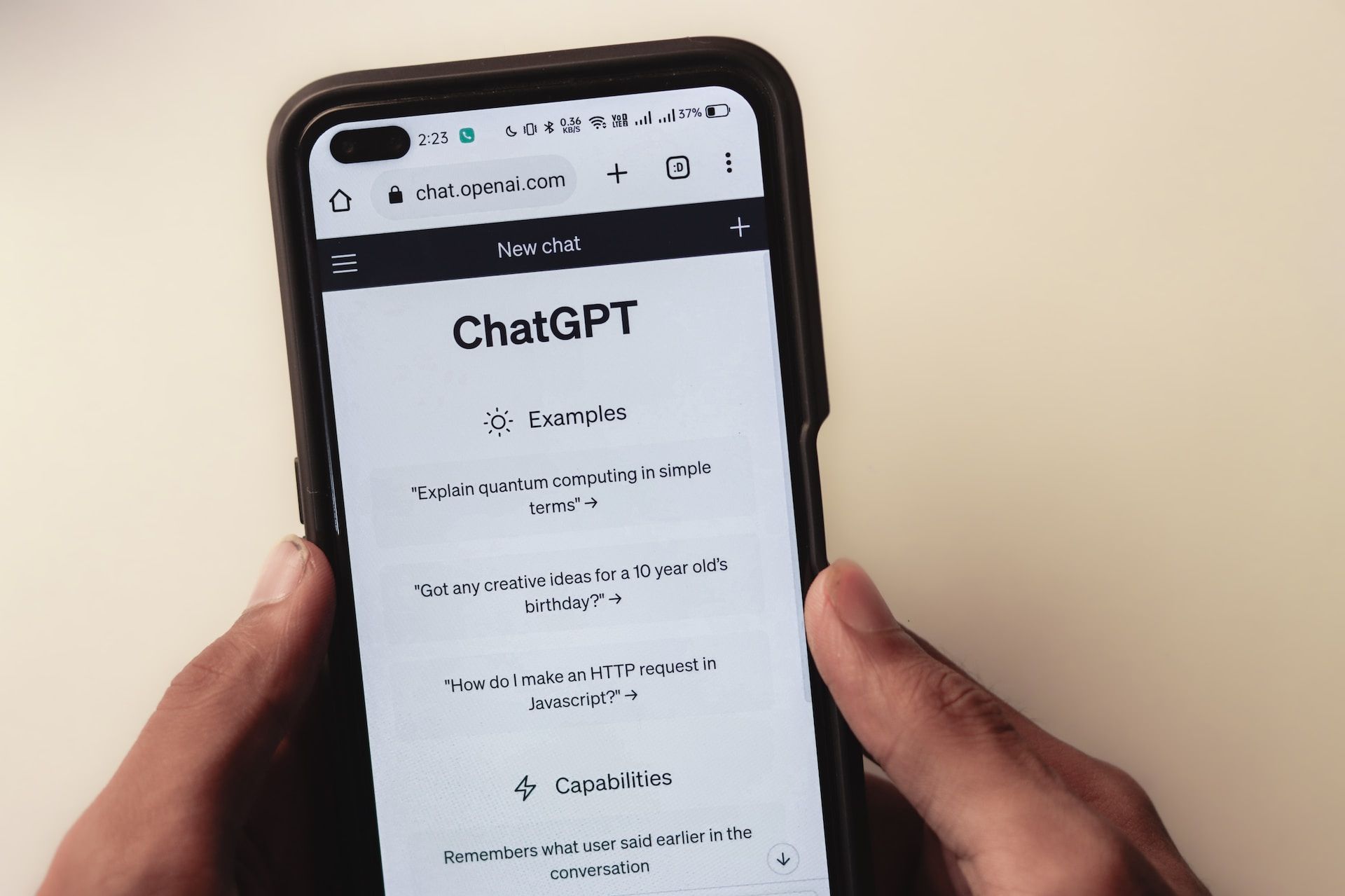 <i>OpenAI </i>выпустила приложение <i>ChatGPT</i>
