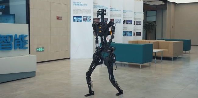 Китайцы запускают производство роботов