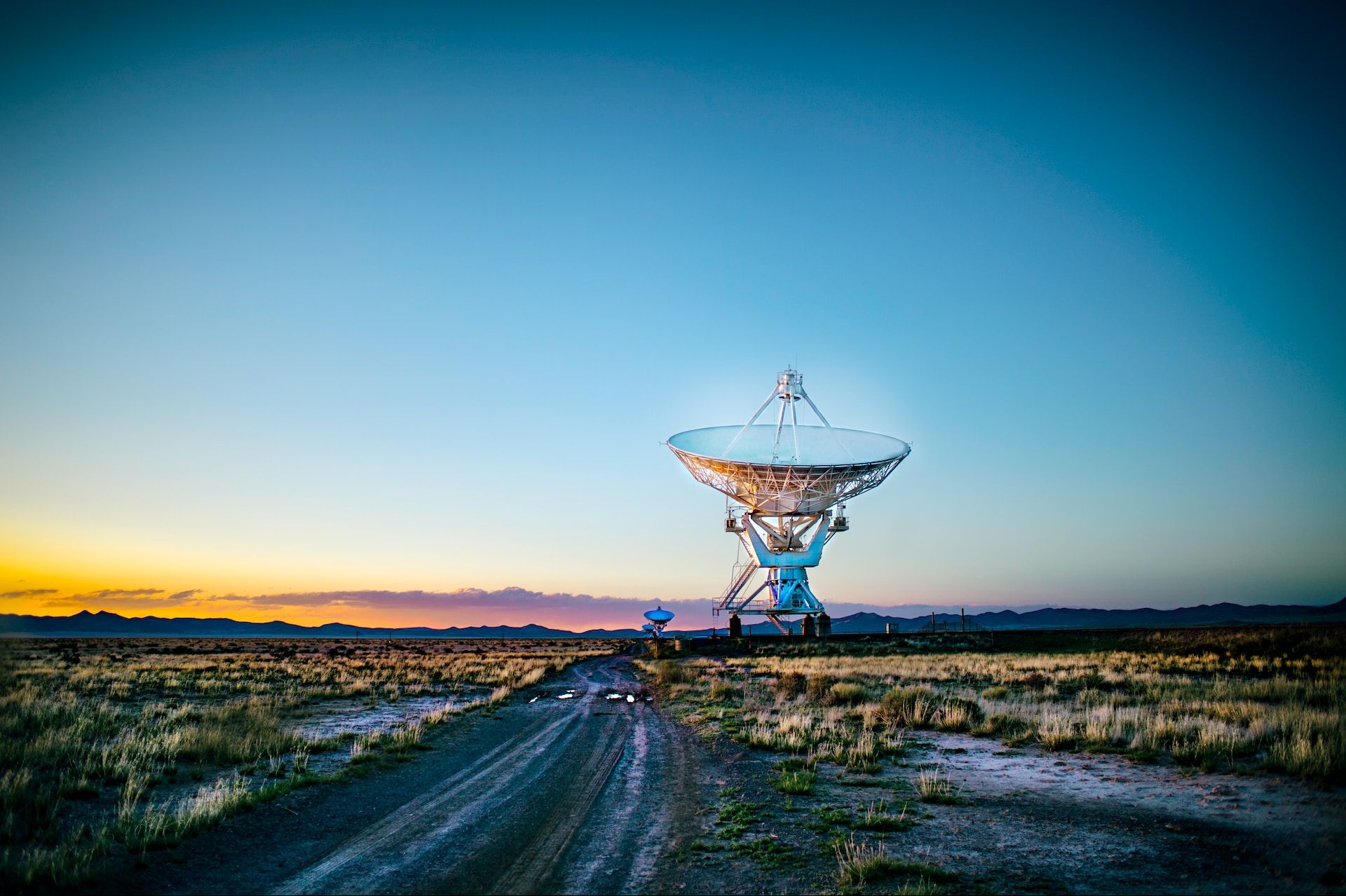 Операторам могут запретить зарубежные спутники связи