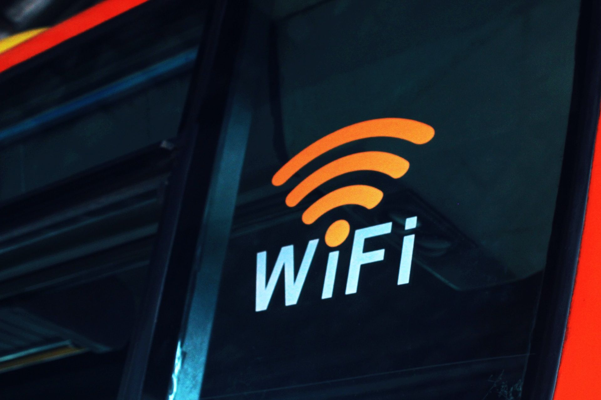 Сбербанк предупредил о фальшивом <i>Wi-Fi</i>