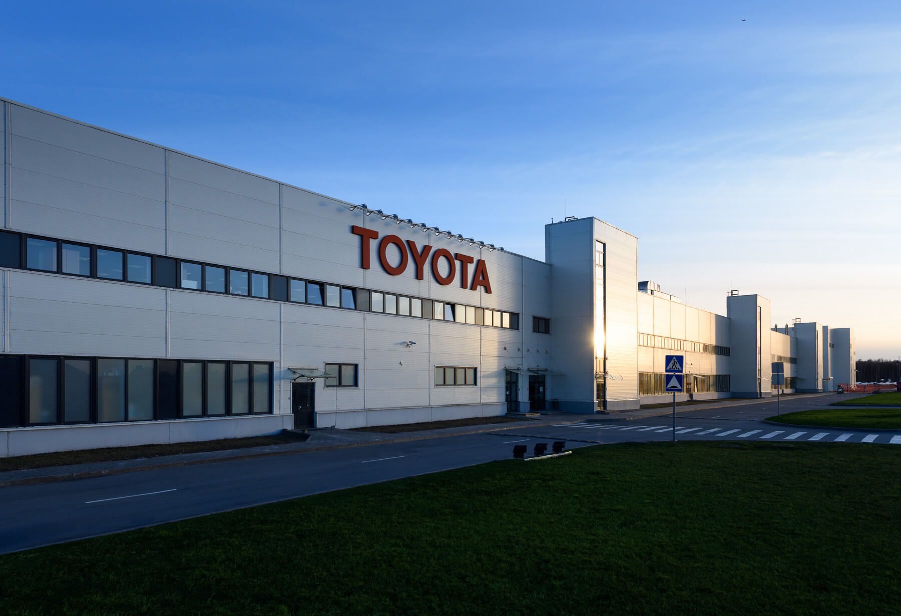 <i>Toyota </i>остановила заводы из-за компьютерного сбоя