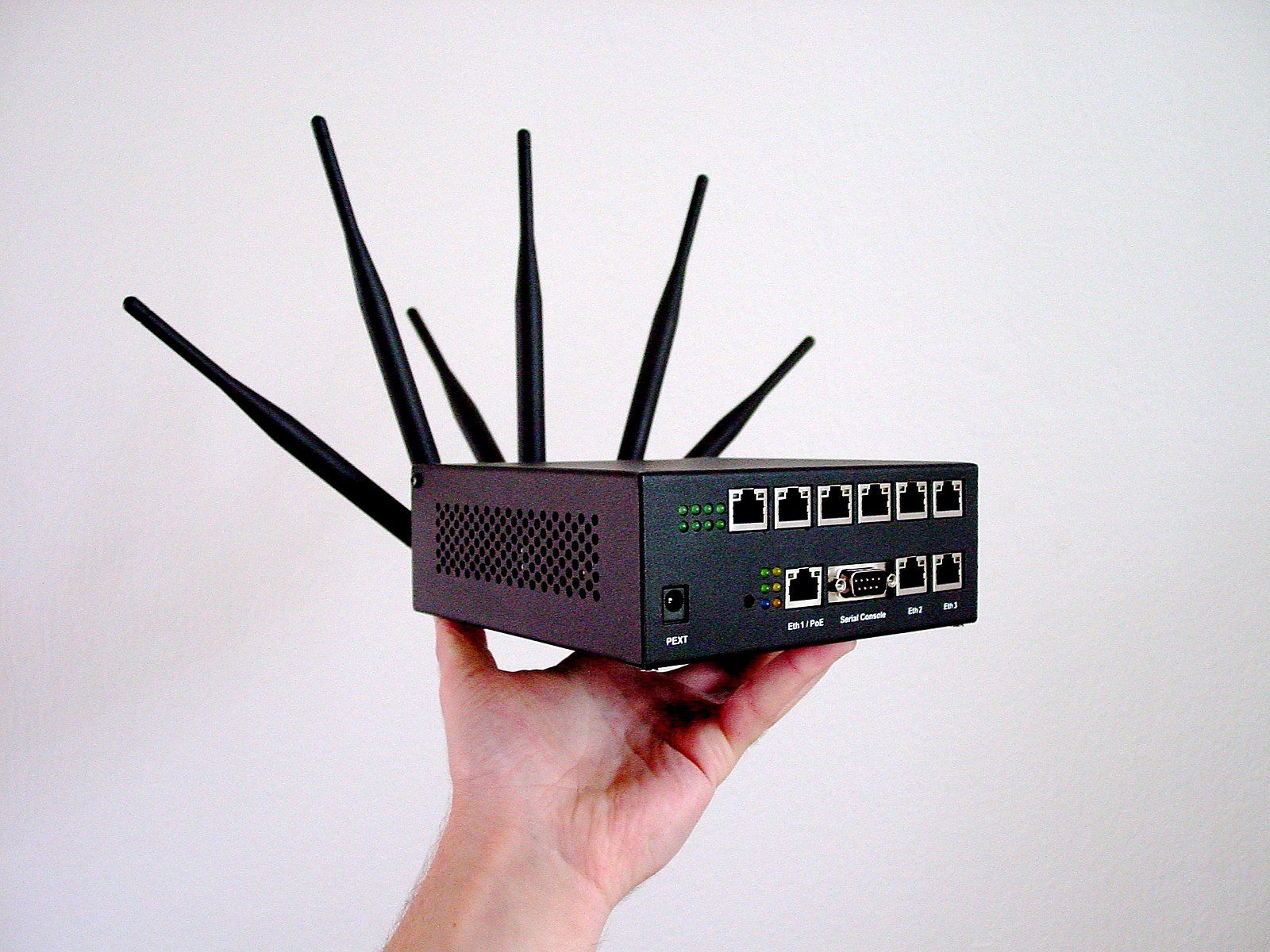 Как в настройках роутера усилить сигнал Wi-Fi?