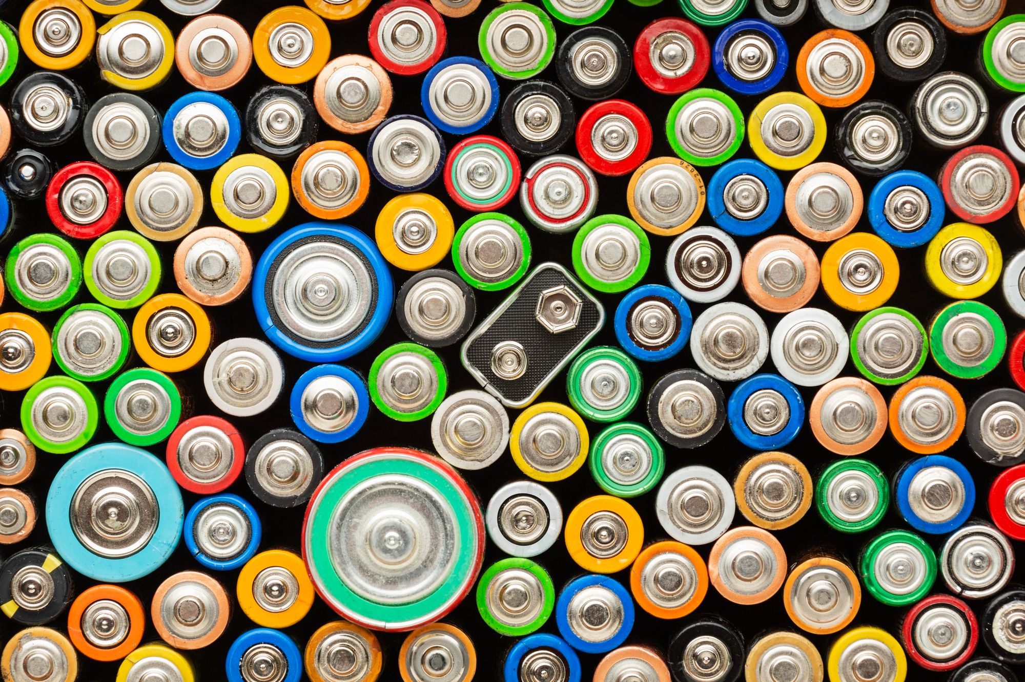 Батареи с пластичным электролитом появятся в <i>2025 </i>году