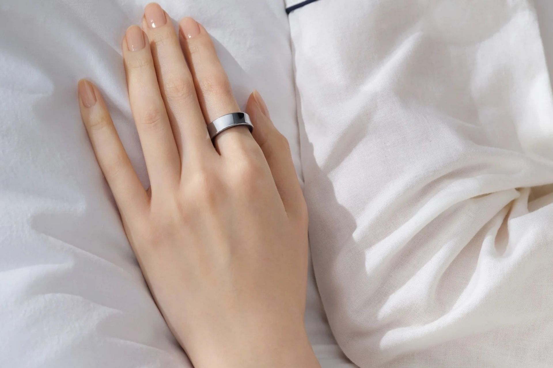 <i>Samsung </i>выпустил умное кольцо <i>Galaxy </i><i>Ring</i>