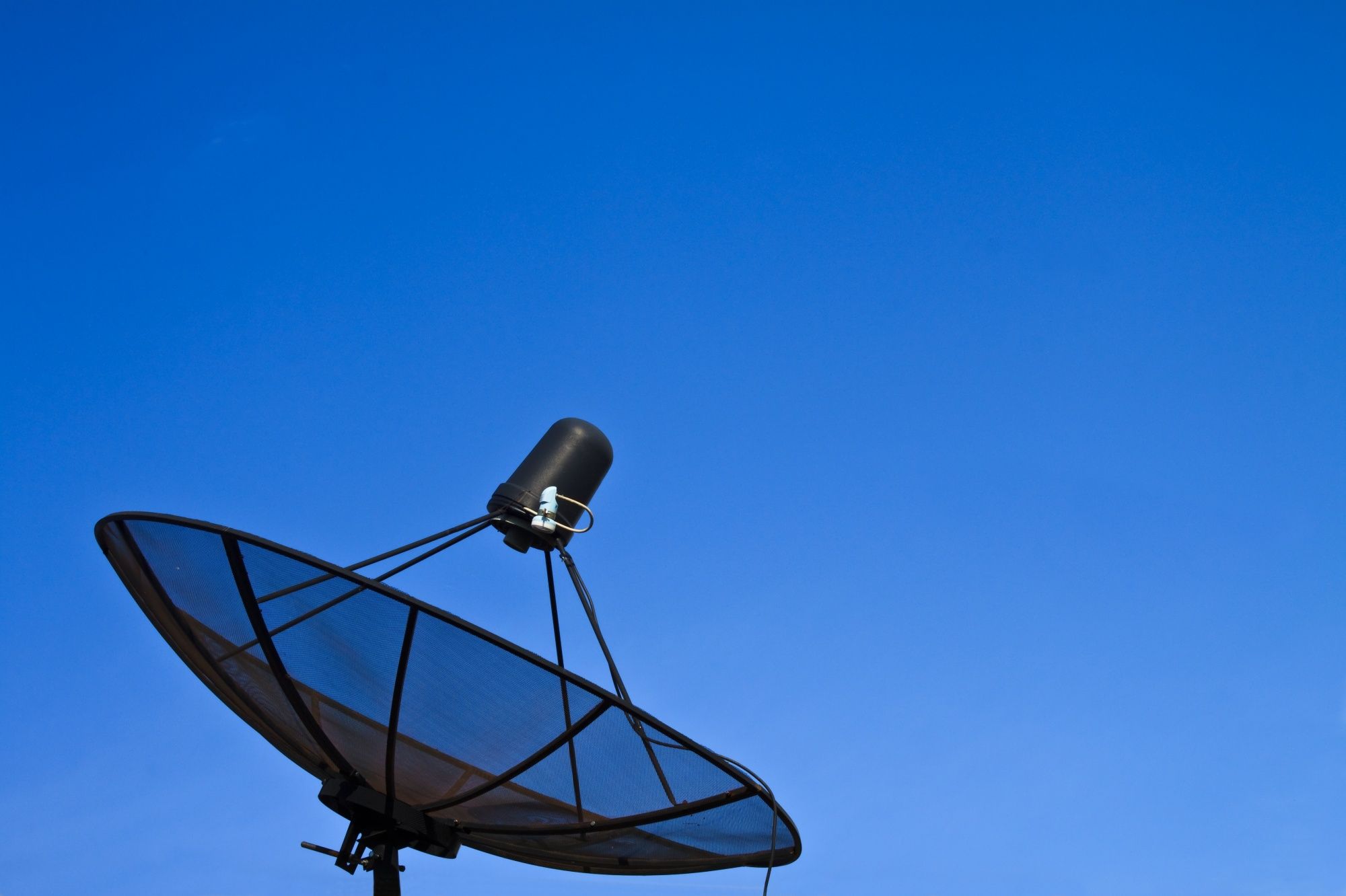 Абоненты сотовых сетей получат доступ к спутниковой связи