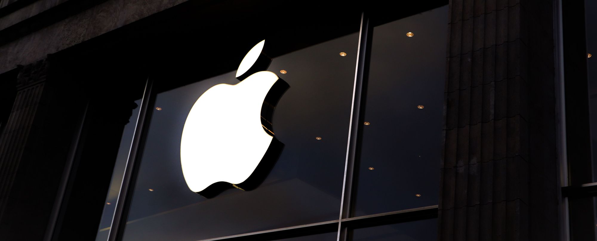 <i>Apple </i>опять судятся с разработчиками