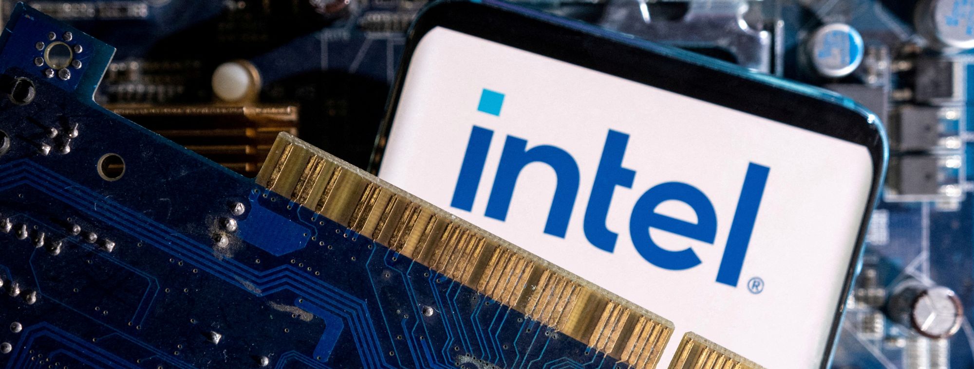 Производители отказываются от <i>Intel</i>