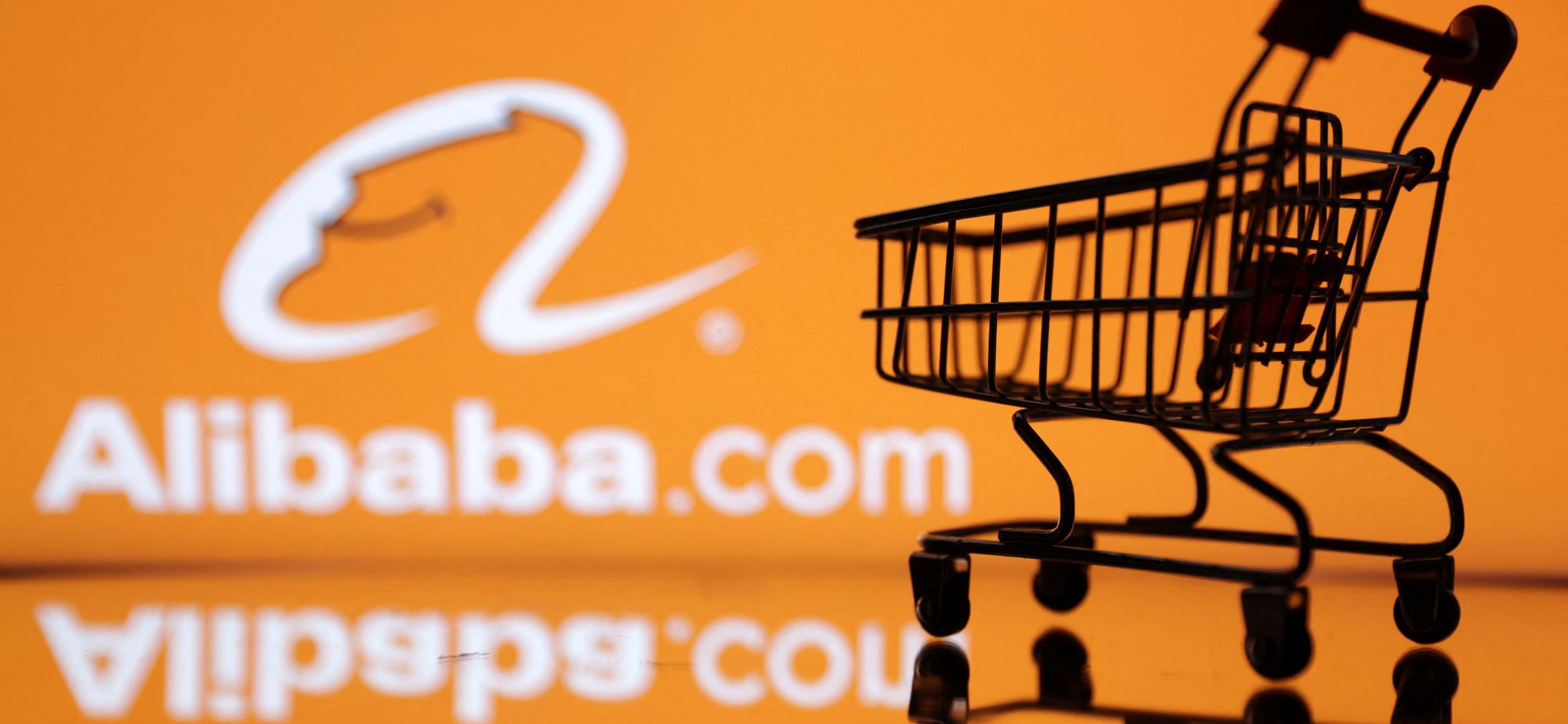 <i>Alibaba </i>перестала принимать рубли