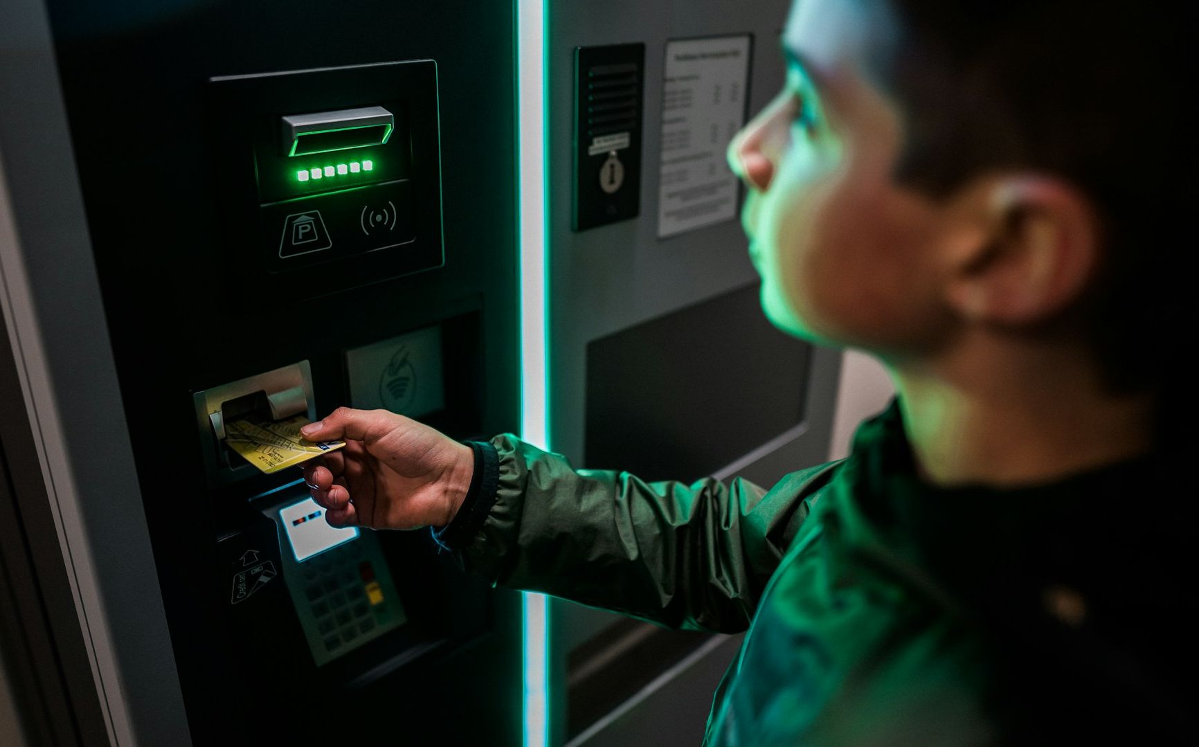 «Росэлектроника» сделала маршрутизаторы для банкоматов