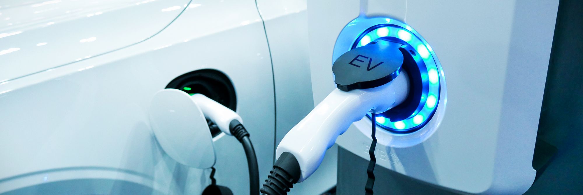 Власти вложатся в зарядки для электромобилей