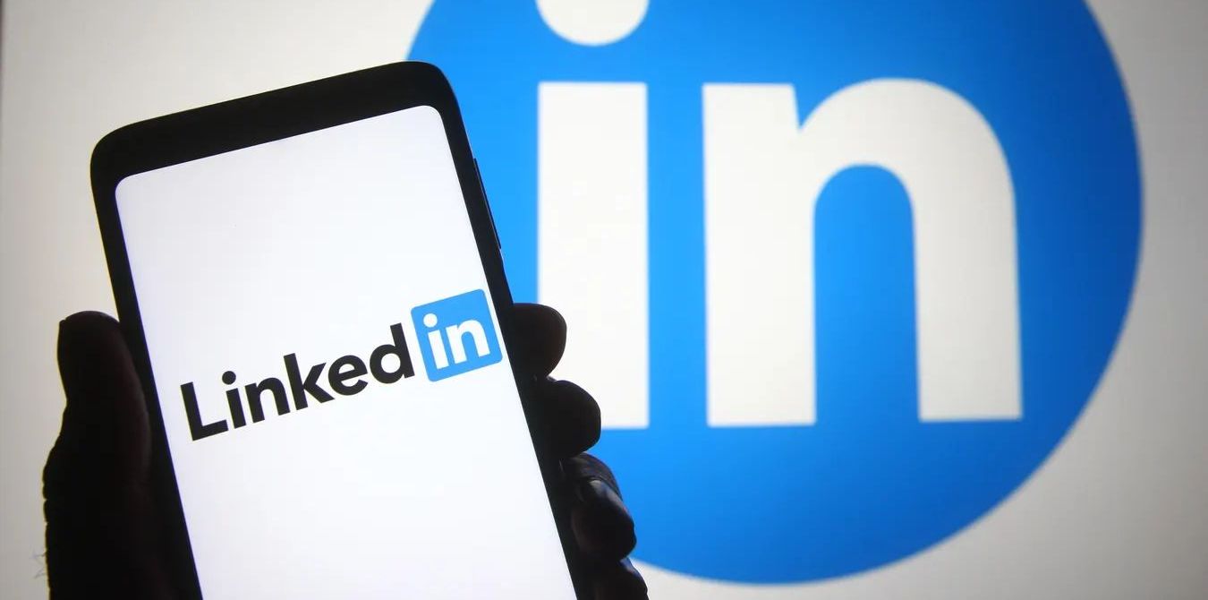 <i>LinkedIn </i>собирает данные для обучения ИИ